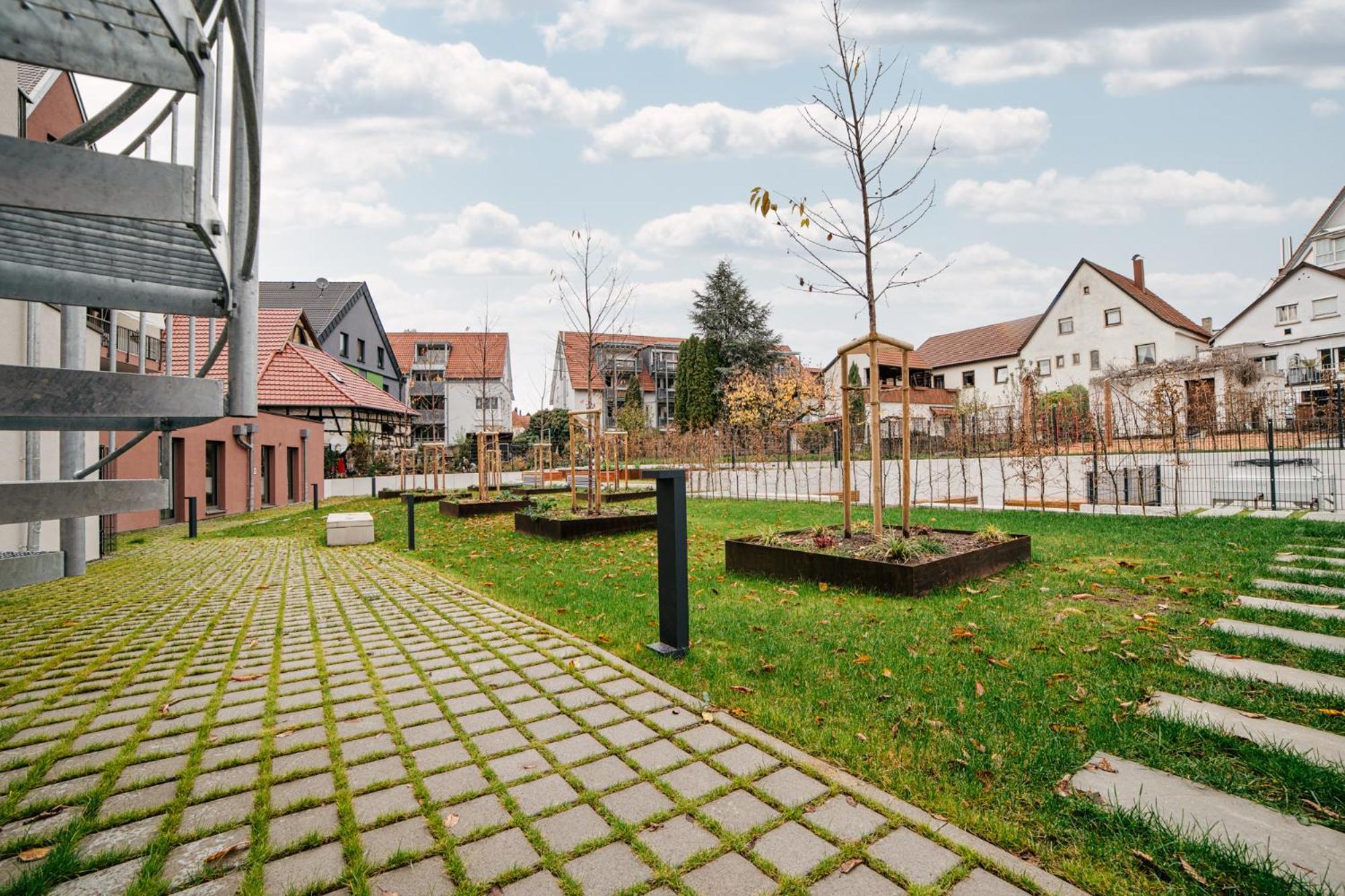 Zentrahome - Balkon Outlet Zentral Smarttv Business Metzingen  Exterior photo